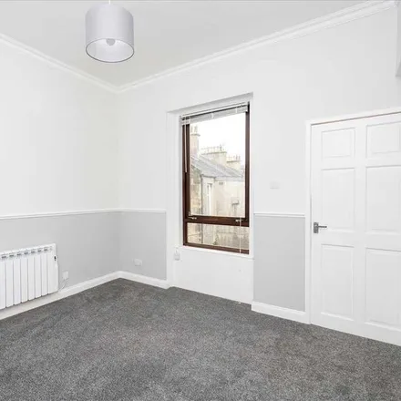 Image 5 - Oswald Street, Falkirk, FK1 1QJ, United Kingdom - Apartment for rent