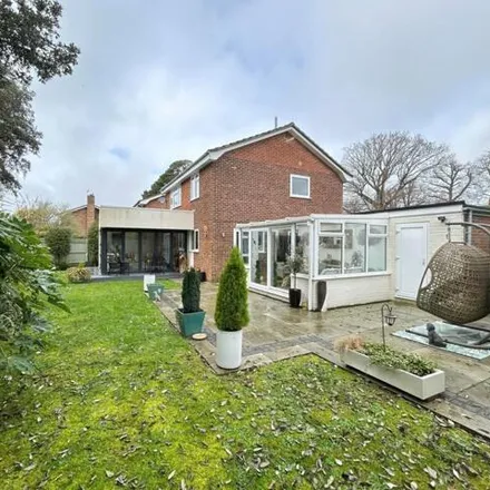 Image 2 - 10 Squirrel Close, Bexhill-on-Sea, TN39 4LY, United Kingdom - House for sale