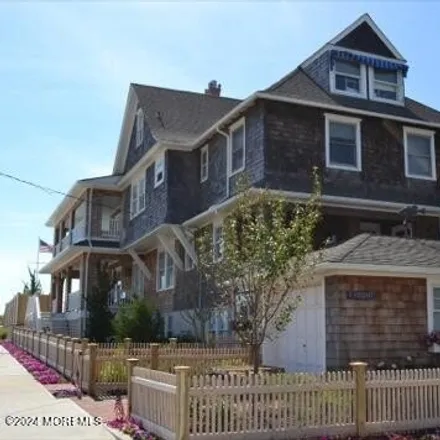 Rent this 6 bed house on 1 Mount Street in Bay Head, Ocean County