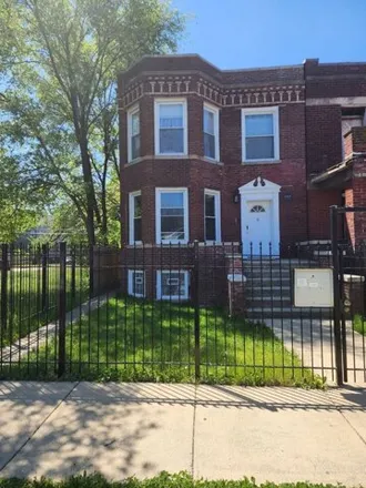 Rent this 3 bed house on 4903-4907 West Walton Street in Chicago, IL 60651