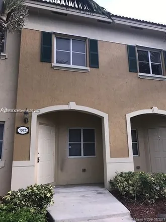 Buy this 2 bed townhouse on 1622 Southeast 30th Street in Homestead, FL 33035