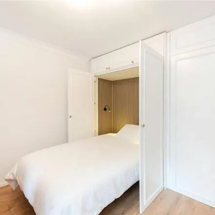 Image 3 - Cumberland Terrace Mews, London, NW1 4HR, United Kingdom - Loft for rent