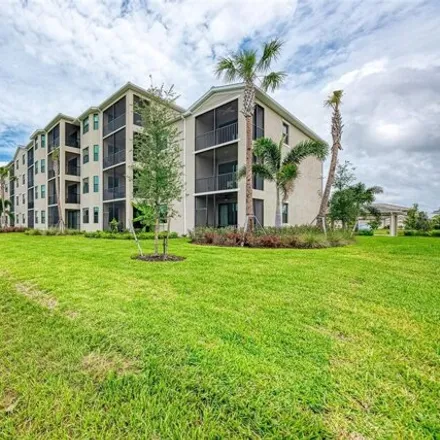 Rent this 2 bed condo on Lakewood National Golf Club in 17605 Lakewood National Parkway, Lakewood Ranch