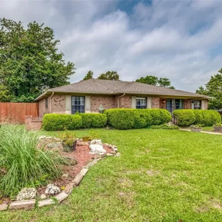 Image 2 - 12141 Lochwood Blvd, Dallas, Texas, 75218 - House for sale
