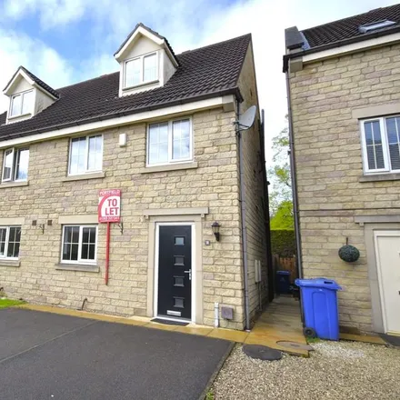 Rent this 3 bed duplex on Branchcroft Drive in Loversall, DN4 8TJ