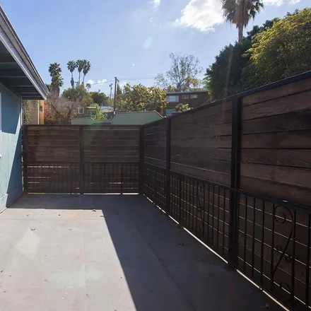 Image 7 - 3346 Hamilton Way, Los Angeles, CA 90026, USA - Room for rent