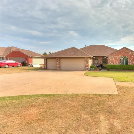 Buy this 4 bed house on 29476 Moccasin Trail Road in Pottawatomie County, OK 73045