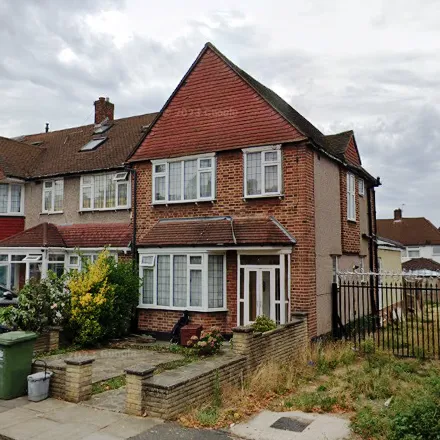 Rent this 5 bed house on Bosbury Road in London, SE6 2SH