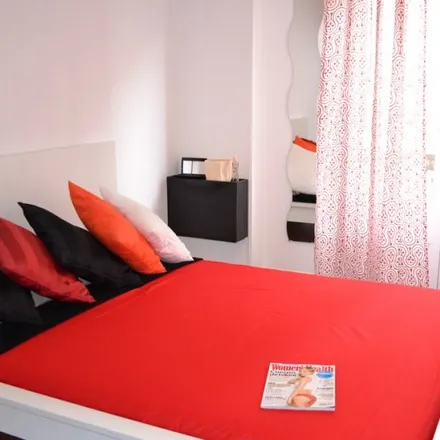 Rent this 5 bed room on Madrid in Centro de salud Reina Victoria, Avenida de la Reina Victoria
