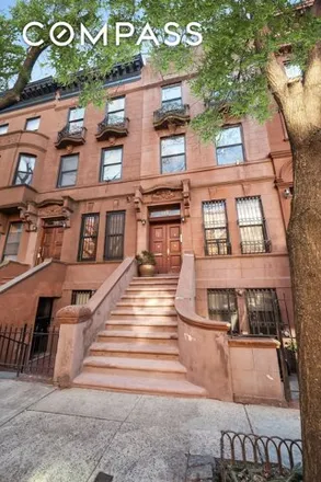 Buy this 6 bed house on 112 West 119th Street in New York, NY 10026