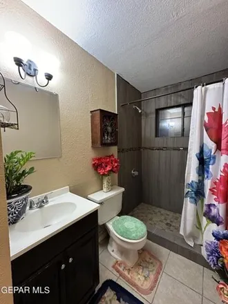 Image 7 - 11559 Philip Drive, Friedman Estates Number 1 Colonia, Socorro, TX 79927, USA - House for sale