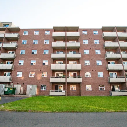 Rent this 2 bed apartment on 6 Willow Road in Guelph, ON N1H 5T8