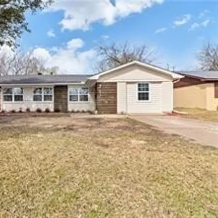 Buy this 4 bed house on 717 Willowbrook Drive in Mesquite, TX 75149