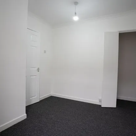 Image 2 - 9 Griffith Street, Ferndale, CF43 4DH, United Kingdom - Townhouse for rent
