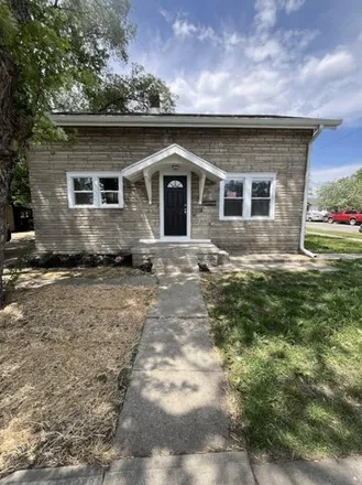 Buy this 3 bed house on 290 East 29th Street in Anderson, IN 46016