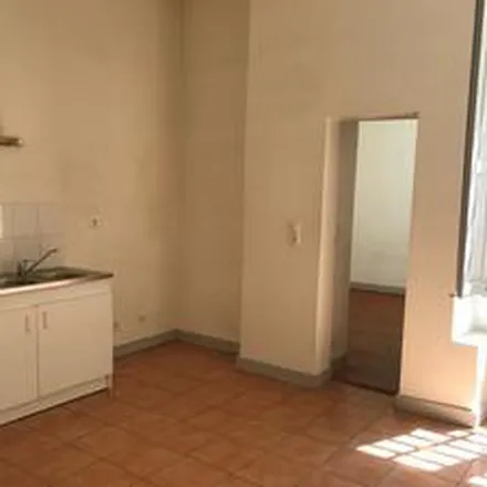 Rent this 2 bed apartment on 9 Rue Kervégan in 44000 Nantes, France