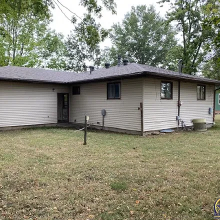 Image 2 - unnamed road, Maple Hill, Wabaunsee County, KS 66507, USA - House for sale