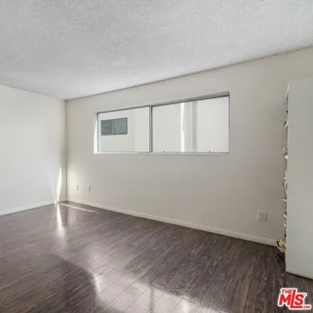 Image 8 - 9077 Keith Avenue, West Hollywood, CA 90069, USA - Condo for rent
