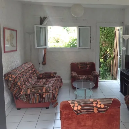 Rent this 1 bed house on 64600 Anglet