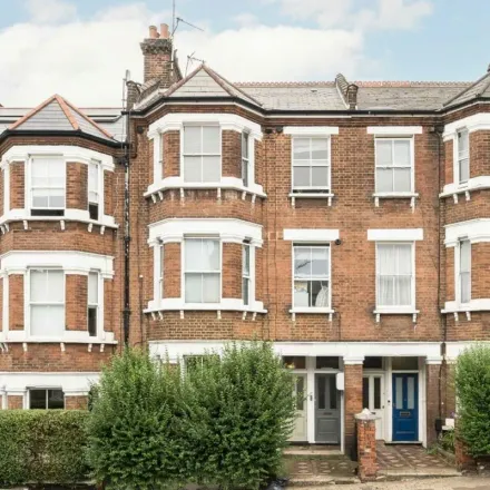 Image 3 - 195 Latchmere Road, London, SW11 2JZ, United Kingdom - Apartment for rent