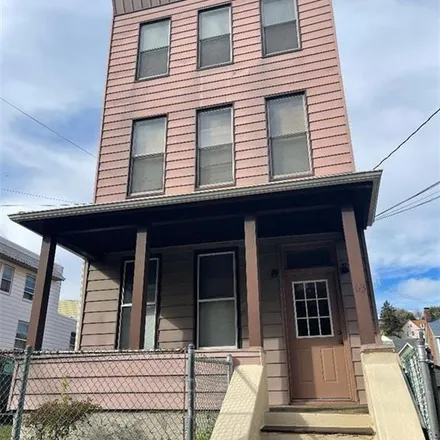 Rent this 1 bed apartment on 63 Crescent Place in City of Yonkers, NY 10704