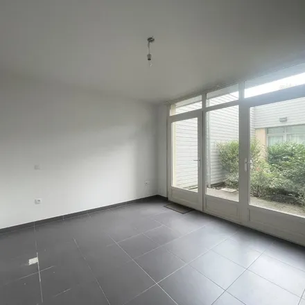 Rent this 1 bed apartment on 50 Rue Vitry in 93100 Montreuil, France