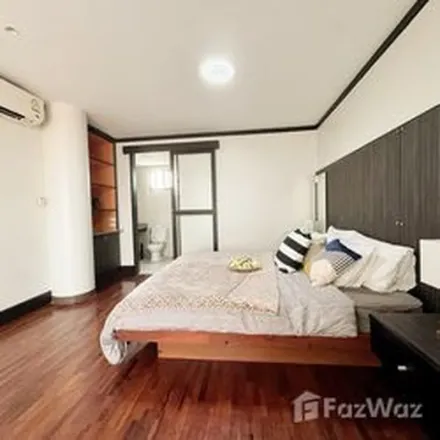 Rent this 4 bed apartment on Soi Torsak 1 in Vadhana District, Bangkok 10110