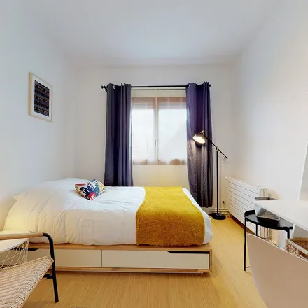 Rent this 1 bed apartment on 16 Avenue de l’Étoile in 93160 Noisy-le-Grand, France
