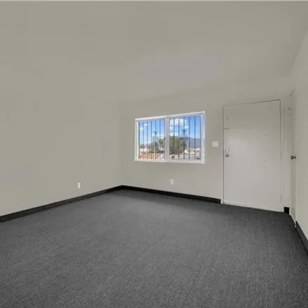 Image 4 - 3015 East Tabor Avenue, North Las Vegas, NV 89030, USA - Apartment for rent