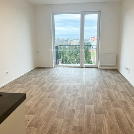 Image 2 - K Barrandovu, 152 00 Prague, Czechia - Apartment for rent