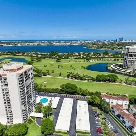 Buy this 2 bed condo on Banyan Cay in Interlachen Circle, West Palm Beach