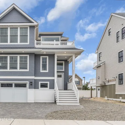 Buy this 4 bed house on East Central Avenue in Dover Beaches South, Toms River