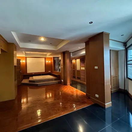 Rent this 5 bed townhouse on unnamed road in Vadhana District, Bangkok 10110