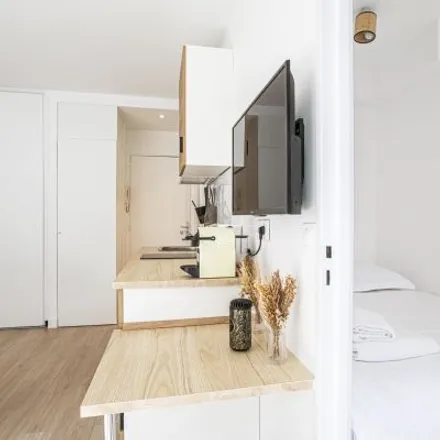 Image 6 - 13 Boulevard Gouvion-Saint-Cyr, 75017 Paris, France - Apartment for rent