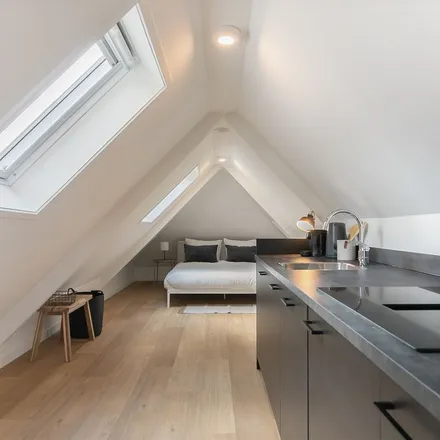 Rent this 1 bed apartment on Priemstraat 9D in 6511 WC Nijmegen, Netherlands