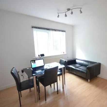 Image 2 - Campbell Road, London, E3 3XU, United Kingdom - Apartment for rent
