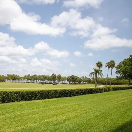 Buy this 1 bed condo on Cove Cay Country Club in 2612 Cove Cay Drive, Largo