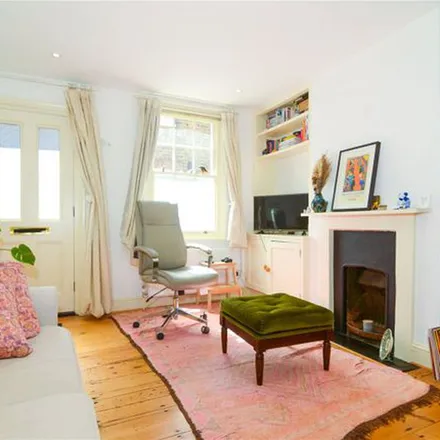 Image 5 - 3 The Hermitage, London, TW10 6SH, United Kingdom - Townhouse for rent
