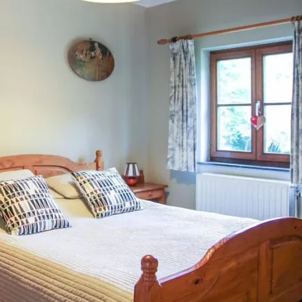 Rent this 6 bed house on 6900 Marche-en-Famenne