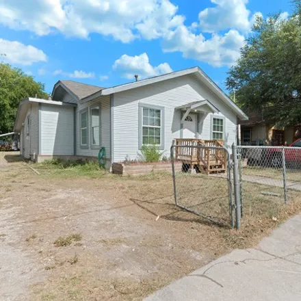 Image 4 - 227 Hammond Avenue, San Antonio, TX 78210, USA - House for sale