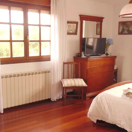 Rent this 4 bed apartment on Plaza de la Constitución in Tapia de Casariego, Spain