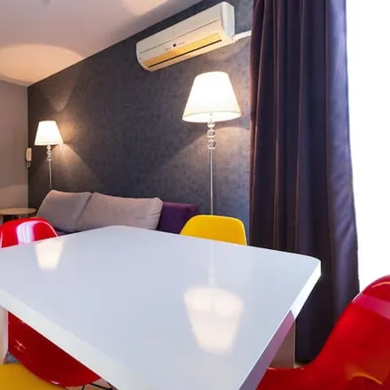 Rent this 1 bed apartment on Хали in Yoakim Gruev, Капана