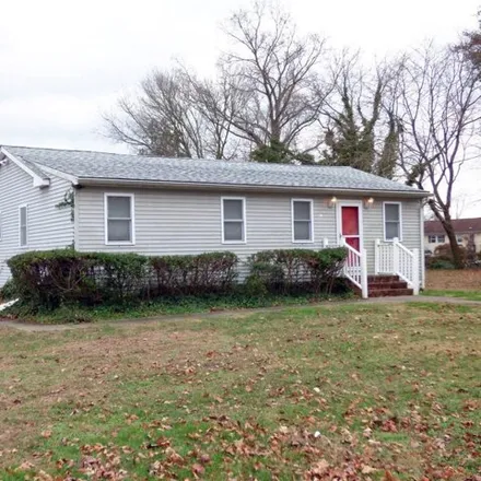 Buy this 3 bed house on 303 Monroe Avenue in Carneys Point Township, Salem County