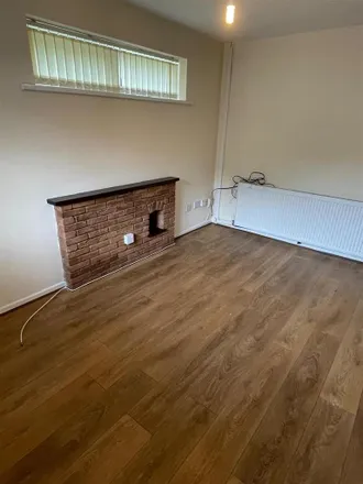 Image 2 - Circuit Close, Willenhall, WV13 1EG, United Kingdom - House for rent