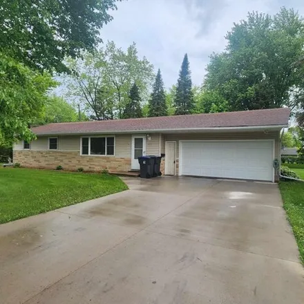 Buy this 3 bed house on 1691 West 6th Street in Marshfield, WI 54449