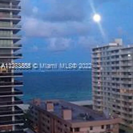Image 2 - 5880 Collins Avenue, Miami Beach, FL 33140, USA - Apartment for rent