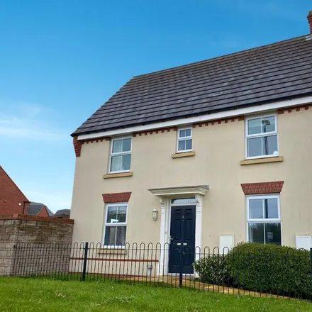 Rent this 3 bed house on Dragonfly Close in Frome, BA11 5BX