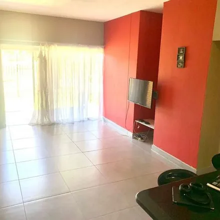 Image 3 - 407 Roslyn Avenue, Newlands, Pretoria, 0010, South Africa - Apartment for rent