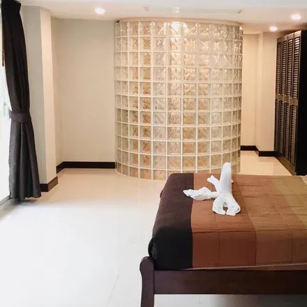 Rent this 3 bed apartment on Nam Bo Luang Tambon Health Promoting Hospital in Ban Dong Luang, San Pa Tong-Hang Dong Bypass Road