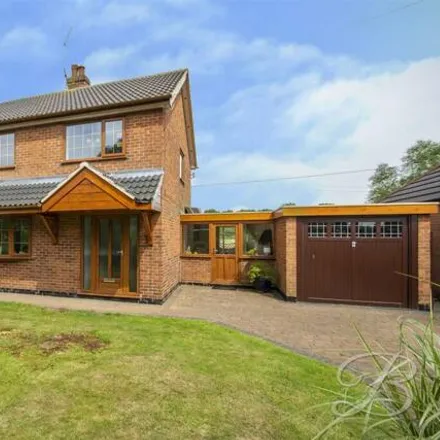 Buy this 3 bed house on Mickledale Lane in Newark and Sherwood, NG22 8RF